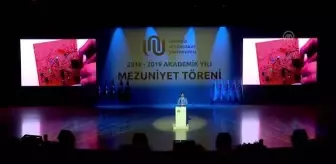 İstanbul Ayvansaray Üniversitesi 2018-2019 mezunlarını uğurladı (1)