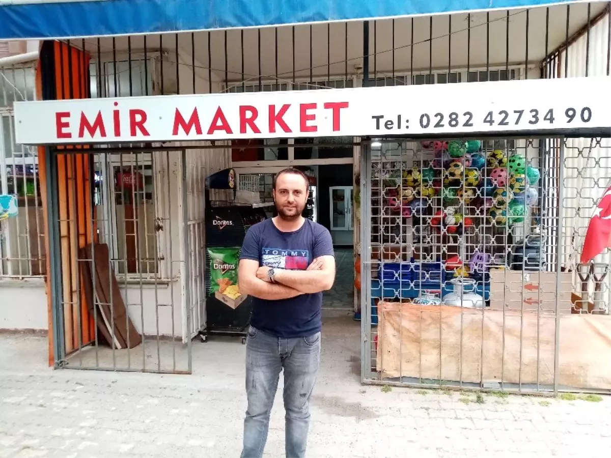 Kafası bidona sıkışan köpeği duyarlı vatandaş ve itfaiye kurtardı