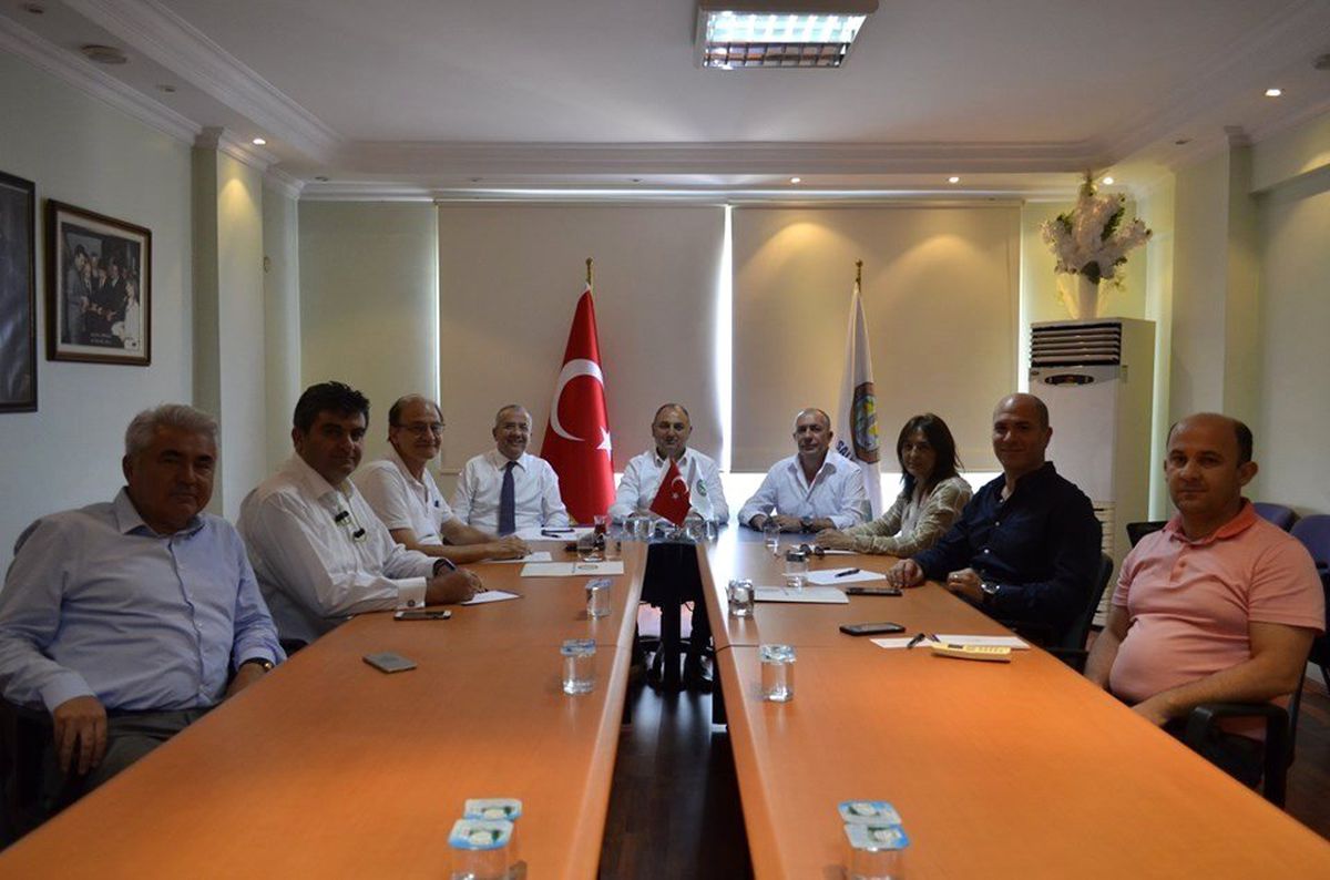 Öncü ve Genç Bağcı projesi bilgilendirme toplantısı Salihli\'de yapıldı