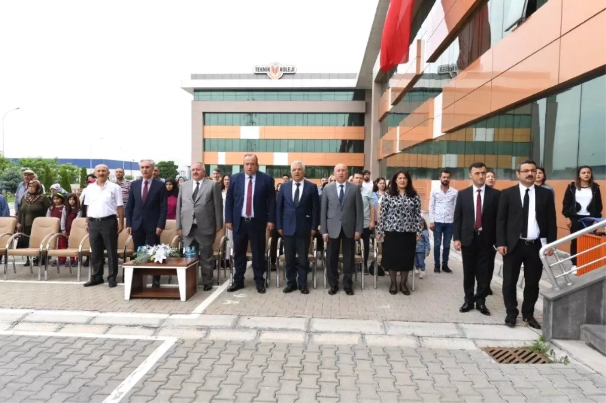 Özel Kayseri OSB Teknik Koleji Mezuniyet Töreni