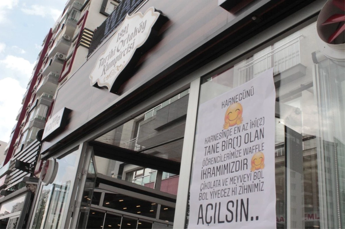 Diyarbakır\'da karnesinde 2 zayıf olan öğrencilere waffle ücretsiz