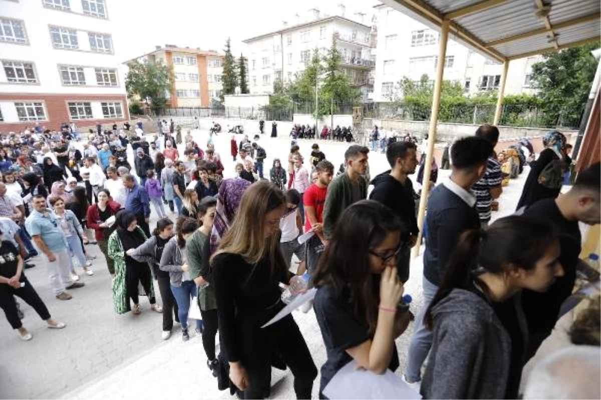 Eğitim uzmanları: Üst düzey düşünmeyi ölçen soru yapıları ile karşılaşıldı