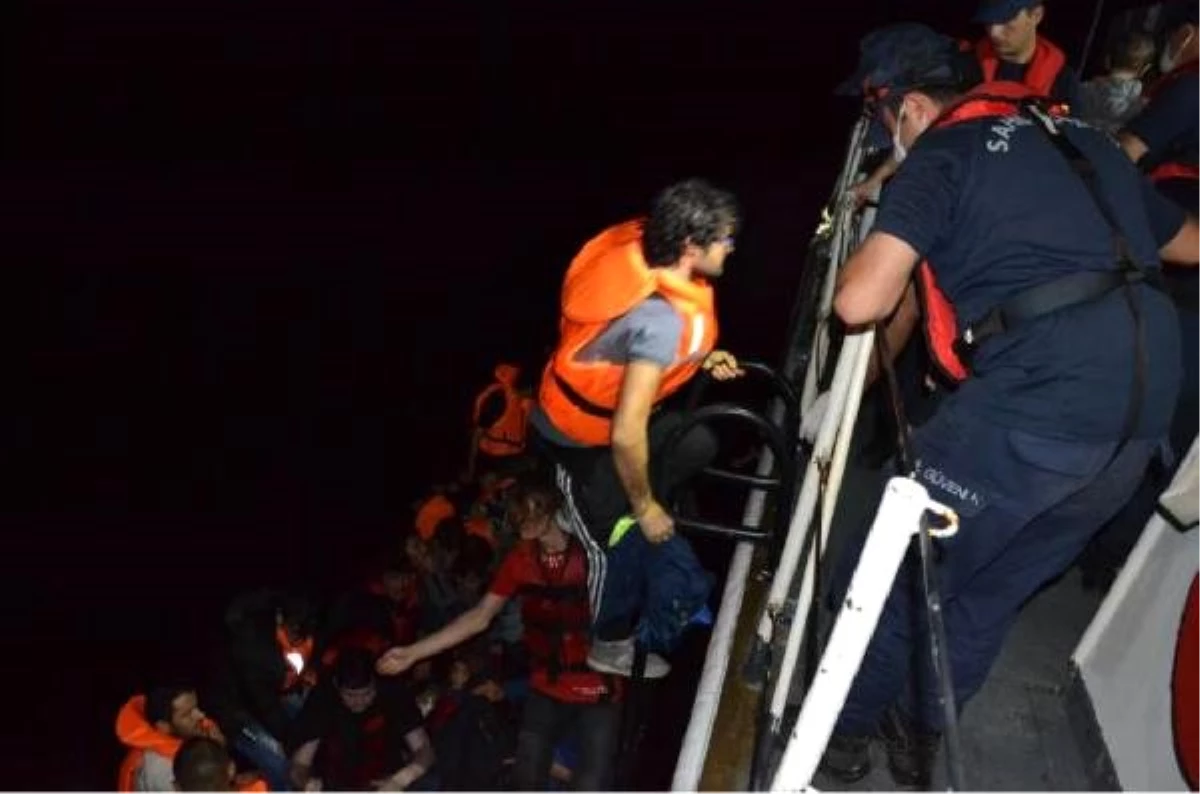 Enez\'de, lastik botta 69 kaçak yakalandı (2)