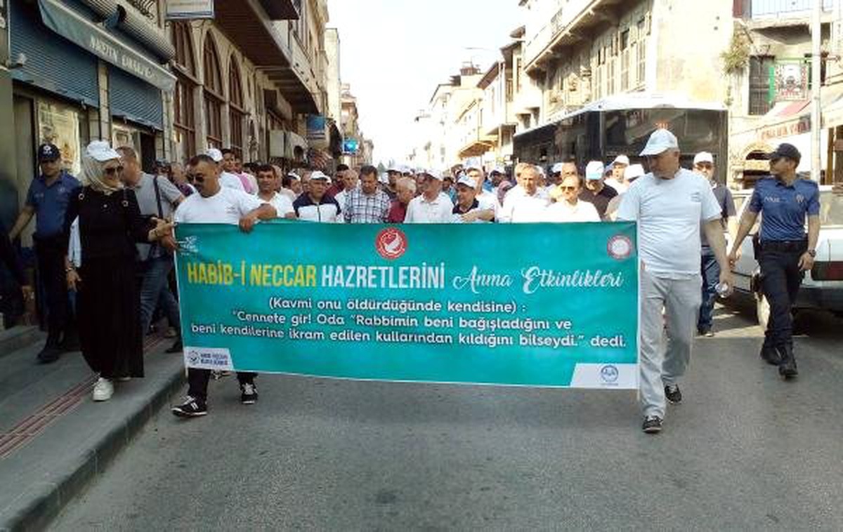 Hatay\'da Habib-i Neccar\'ı anma yürüyüşü