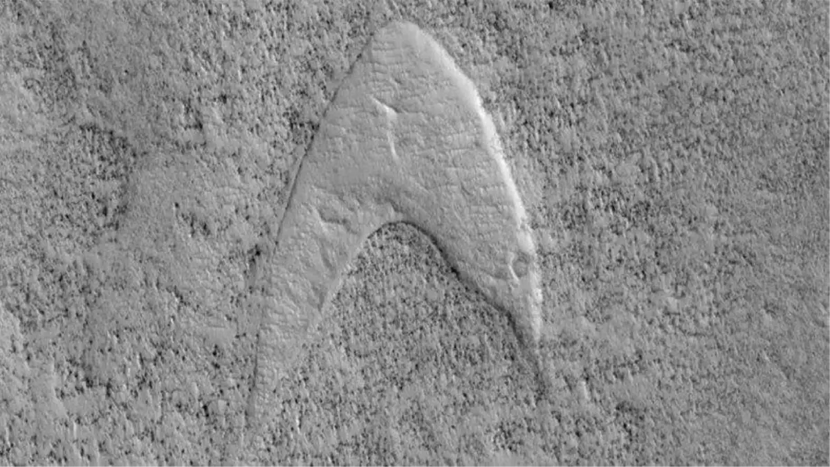 NASA: Star Trek\'in Logosunu Mars\'ta Bulduk