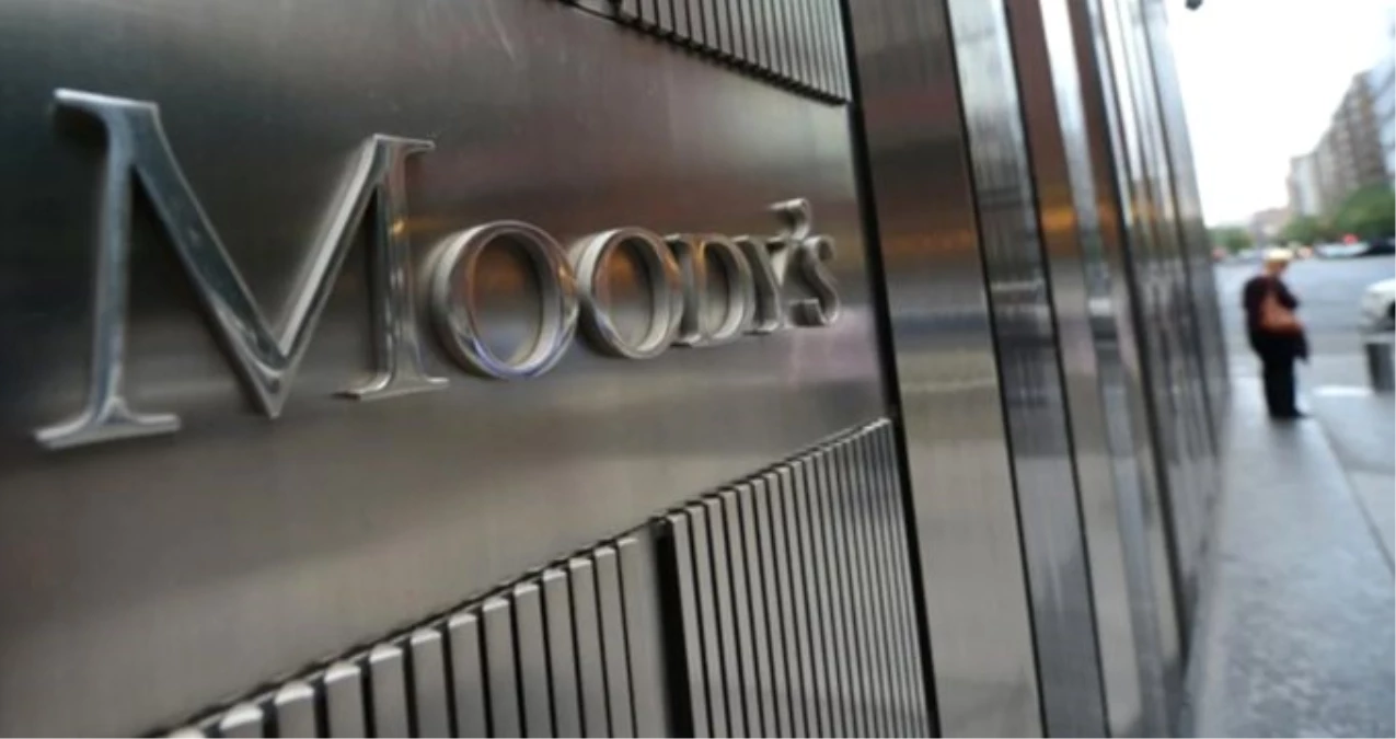 Moody\'s, Türkiye\'nin kredi notunu düşürdü