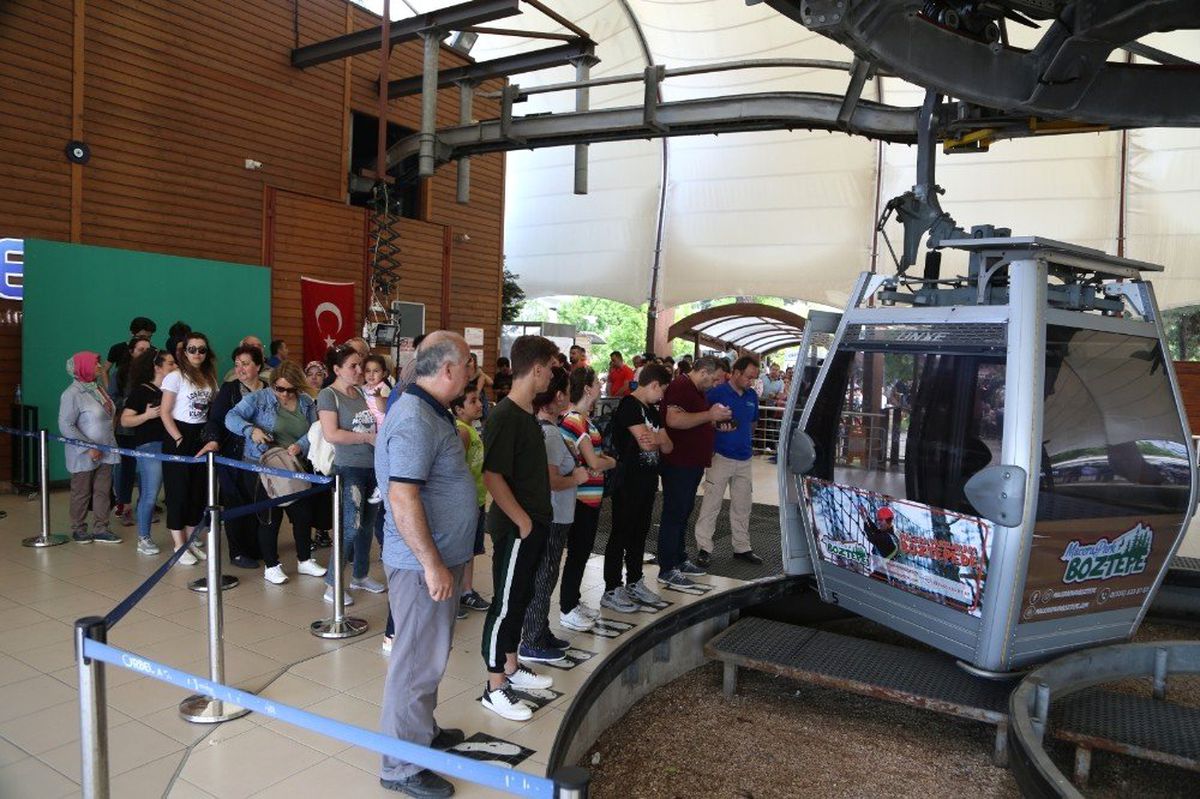 Teleferik bakıma alınıyor
