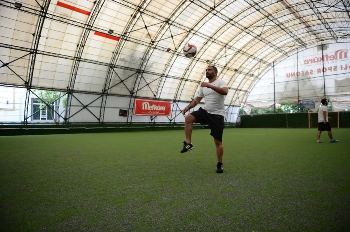 Ümit Karan, Sakarya\'da futbol eğitimi veriyor