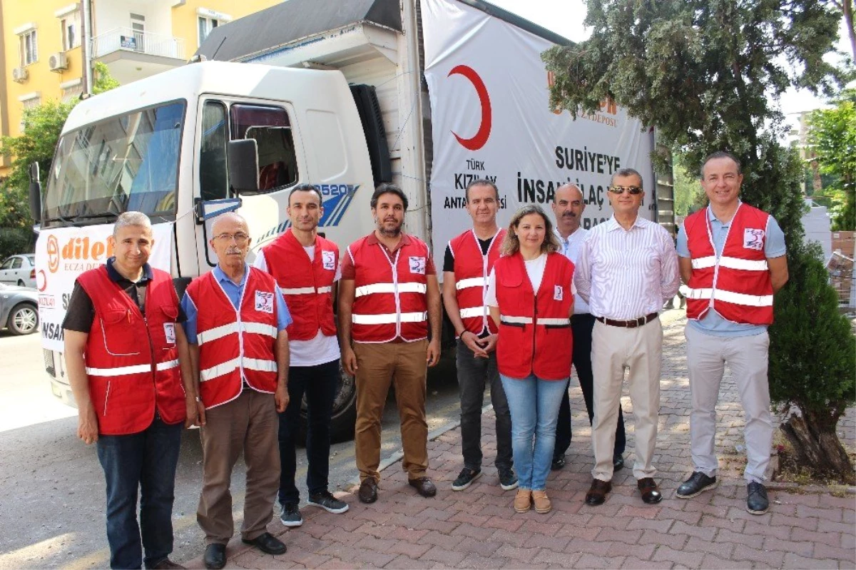 Antalya\'dan Suriye\'ye tır dolusu insani yardım malzemesi