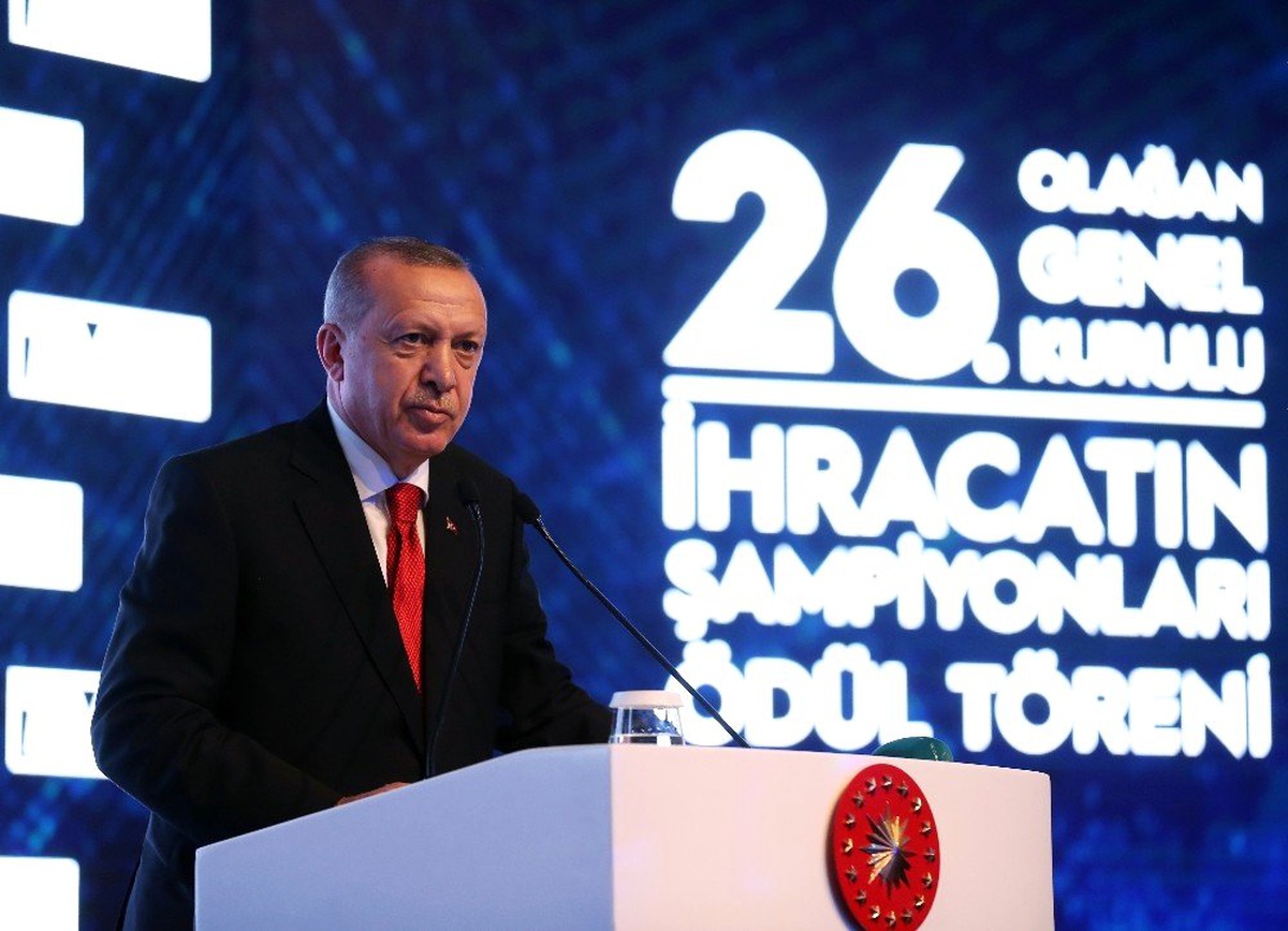 Cumhurbaşkanı Erdoğan: "İhracatçılarımız döviz alırken binde 1\'lik kambiyo vergisi ödemeyecek"