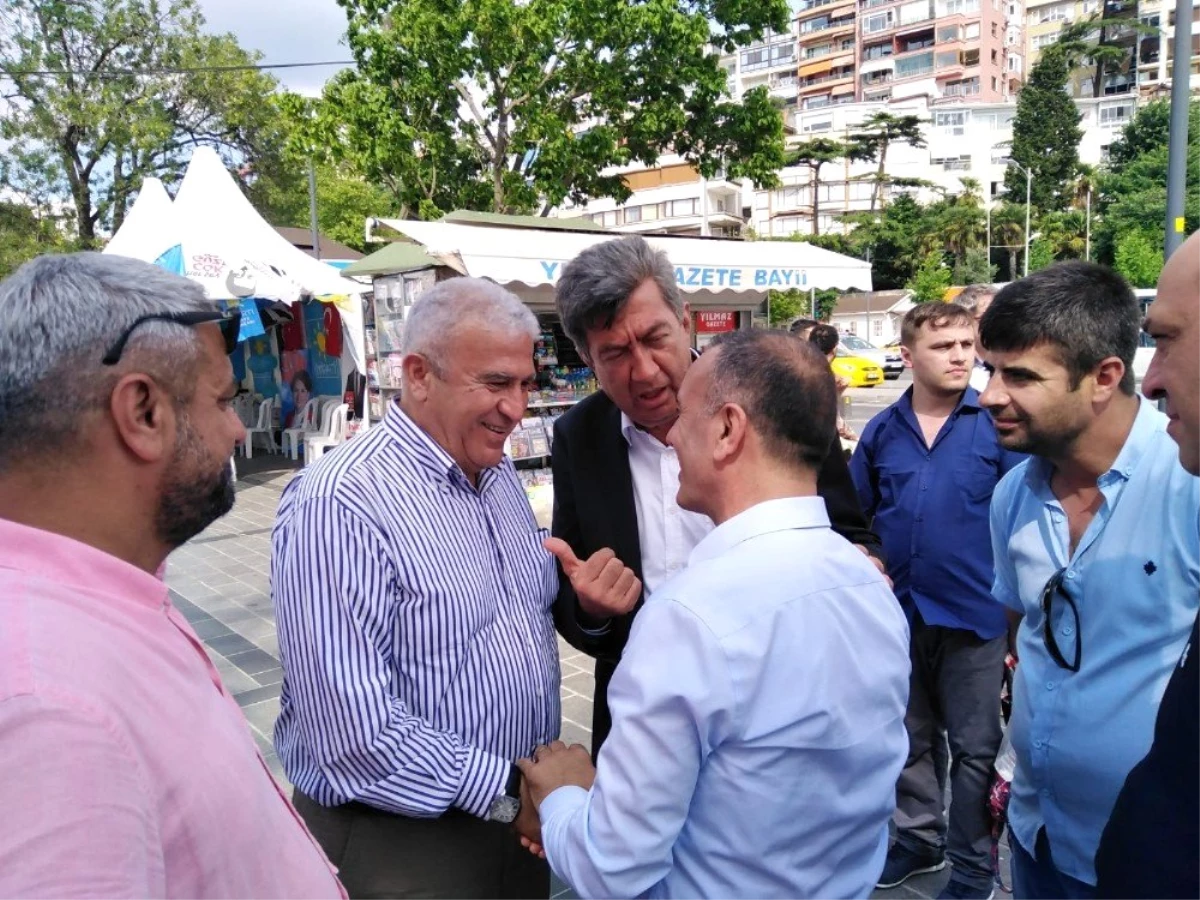 Efeler Belediye Başkanı Atay, Üsküdar\'da seçim çalışmasına katıldı