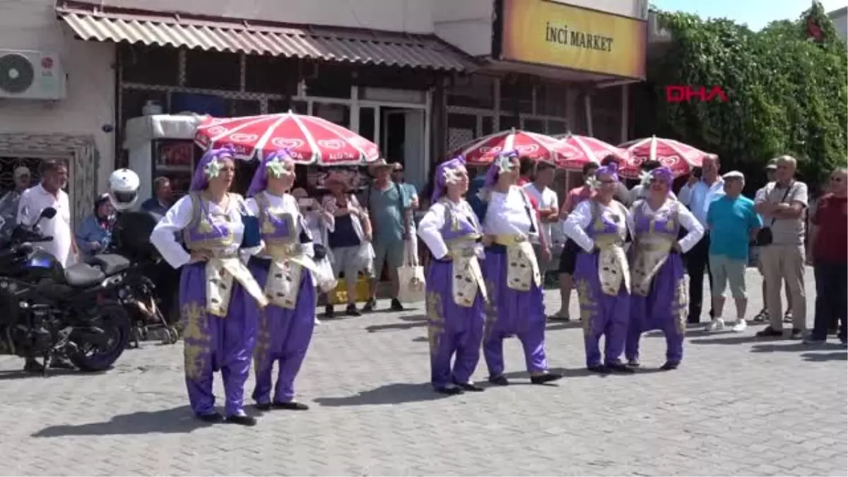 İZMİR ARNAVUT BÖREĞİ FESTİVALİ\'NE YOĞUN İLGİ