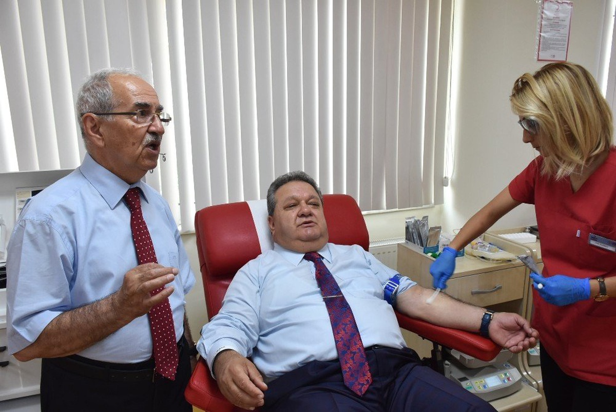 Kan vererek 222 kişinin hayatını kurtardı