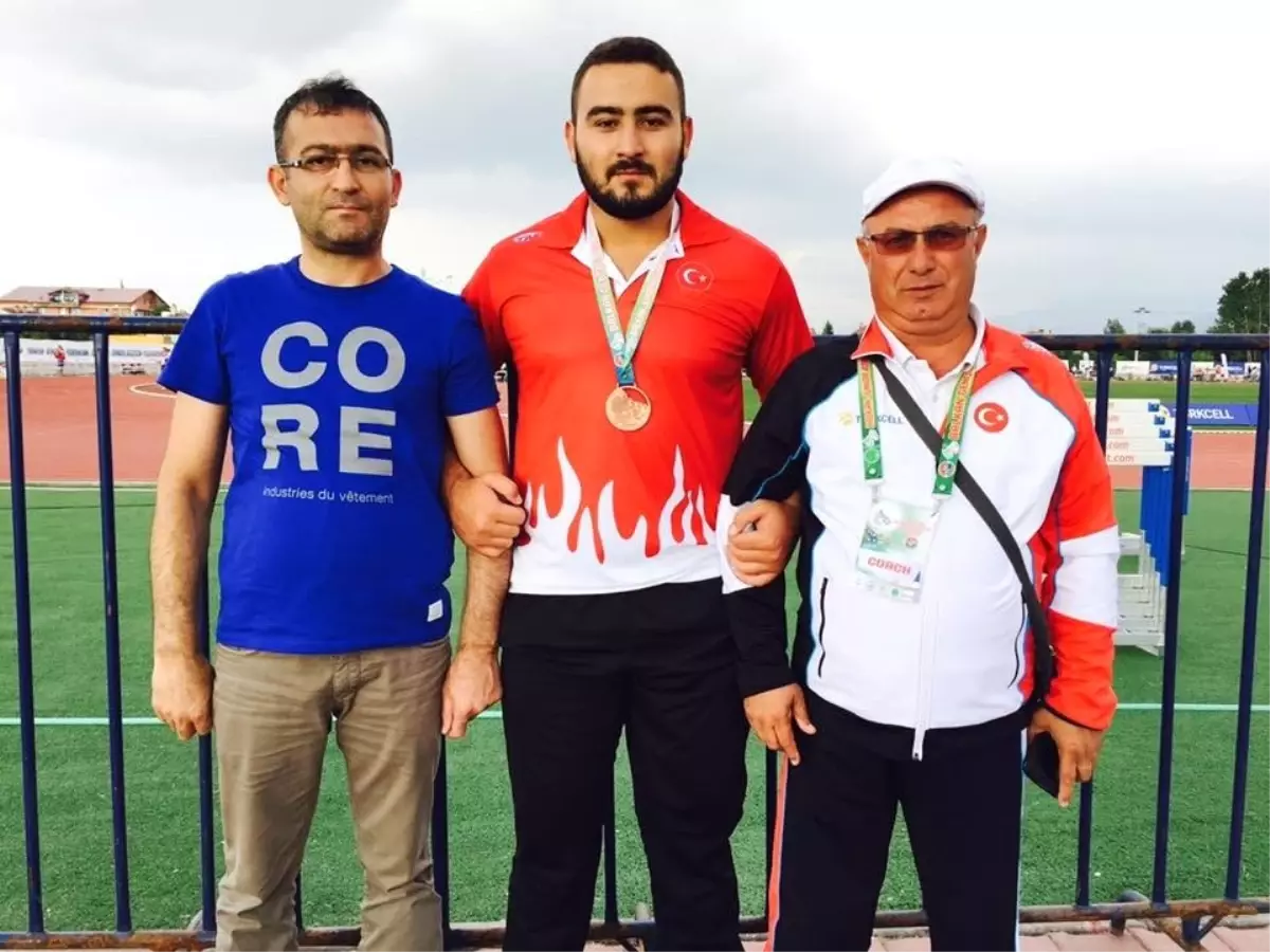 Milli diskci barajı geçti ay yıldızlı formayla Avrupa\'da yarışacak