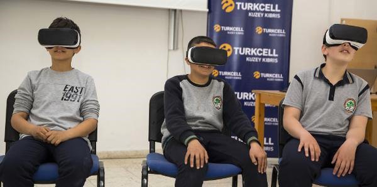 Ortaokul öğrencilerine teknoloji semineri verildi
