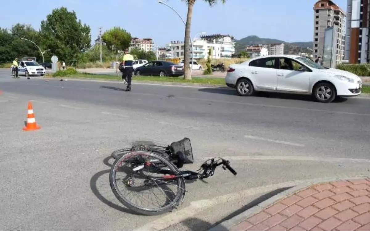 Otomobilin çarptığı bisikletli 7 günlük yaşam savaşını kaybetti