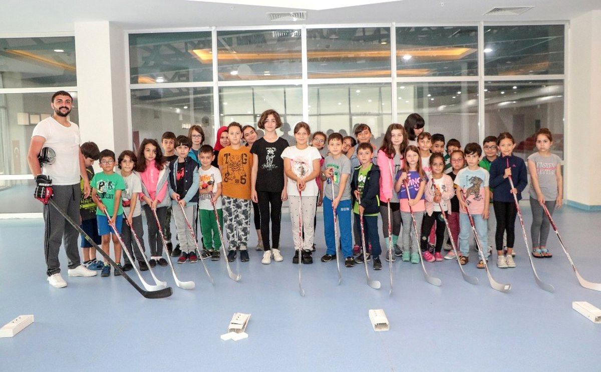 Samsun\'da buz hokeyi branşının altyapı temeli atıldı
