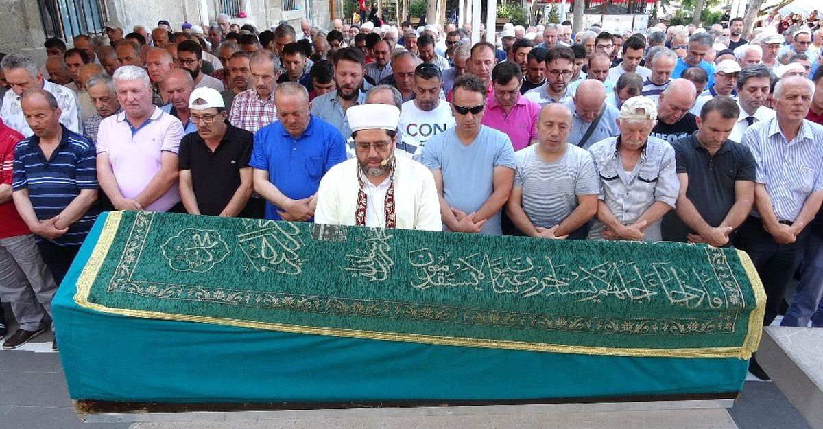 Şehit babası \'Babalar Günü\'nde öldü