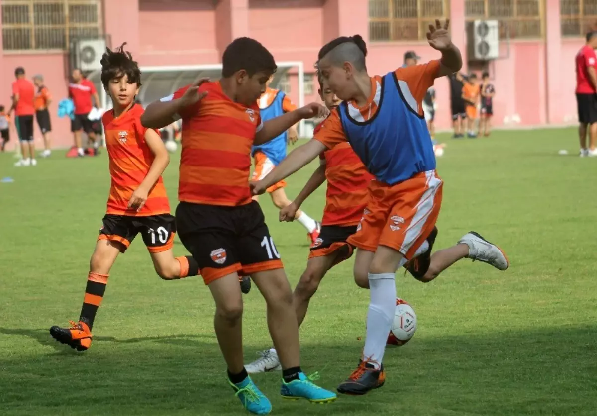 Adanaspor Futbol Şenliği başladı