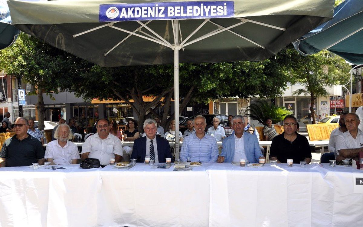 Baba yazarlar, Babalar Günü\'nde kitaplarını imzaladı