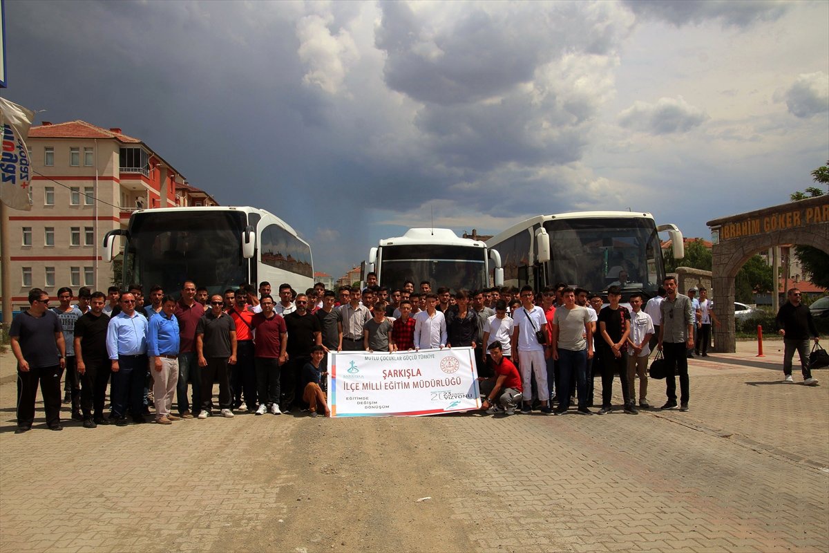 Başarılı öğrenciler Çanakkale ve Bursa gezisiyle ödüllendirildi
