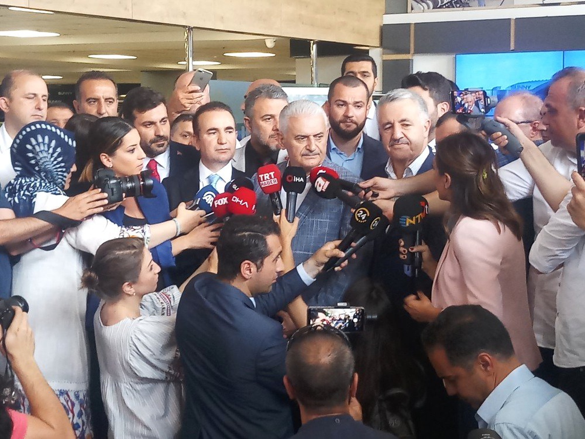 Binali Yıldırım: "Cumhurbaşkanı Erdoğan yayın için \'hayırlı olsun\' dedi"
