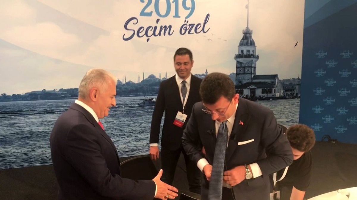 Binali Yıldırım ve Ekrem İmamoğlu\'nun ilk karşılaşma anı
