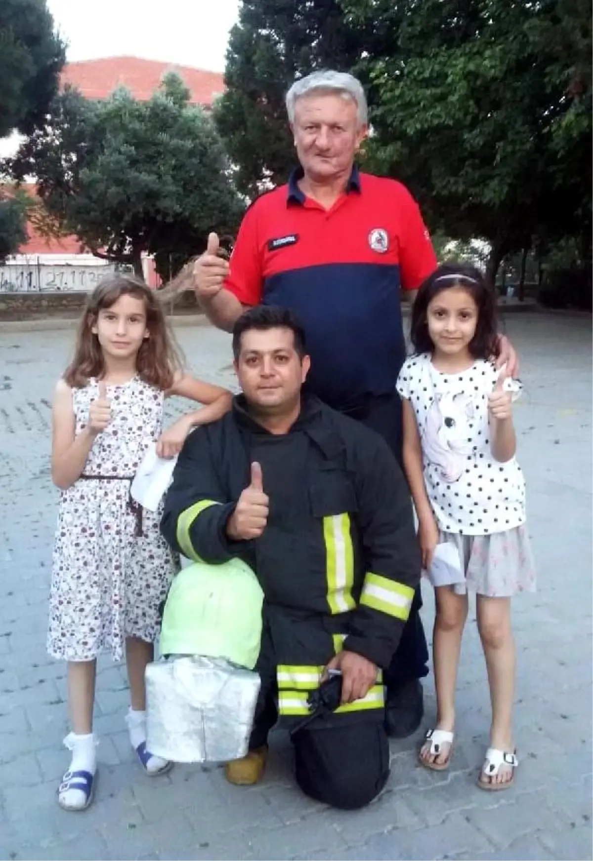 Çocukların dikkati yavru kuşları kurtardı