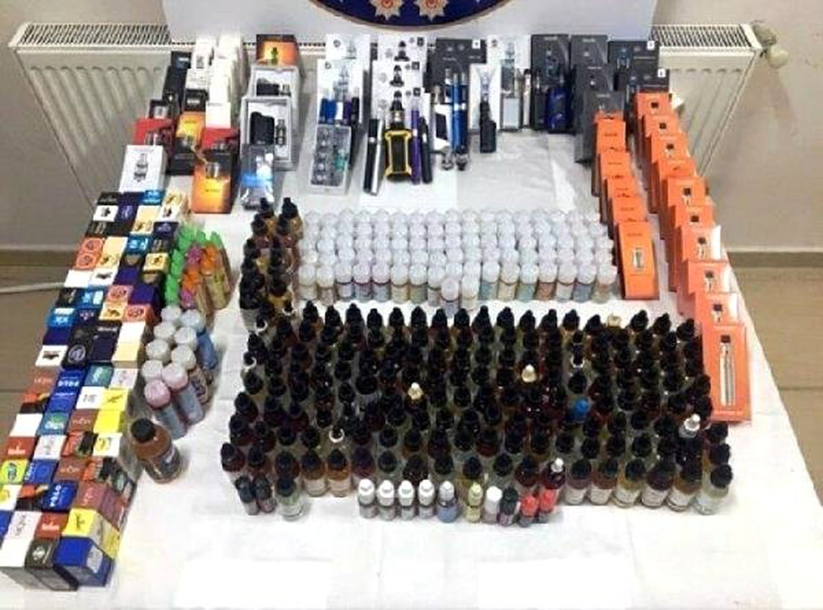 Didim\'de kaçak elektronik sigara satışına 2 gözaltı
