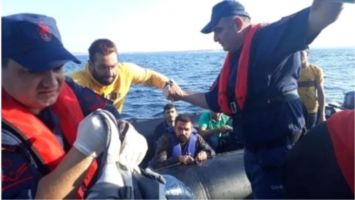 Edirne\'de, lastik botta 37 düzensiz göçmen yakalandı