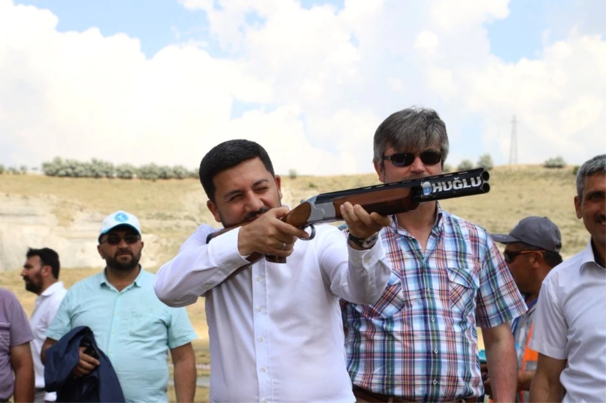 Nevşehir Belediye Başkanı Rasim Arı, Acıgöl\'de Trap atışları festivaline katıldı