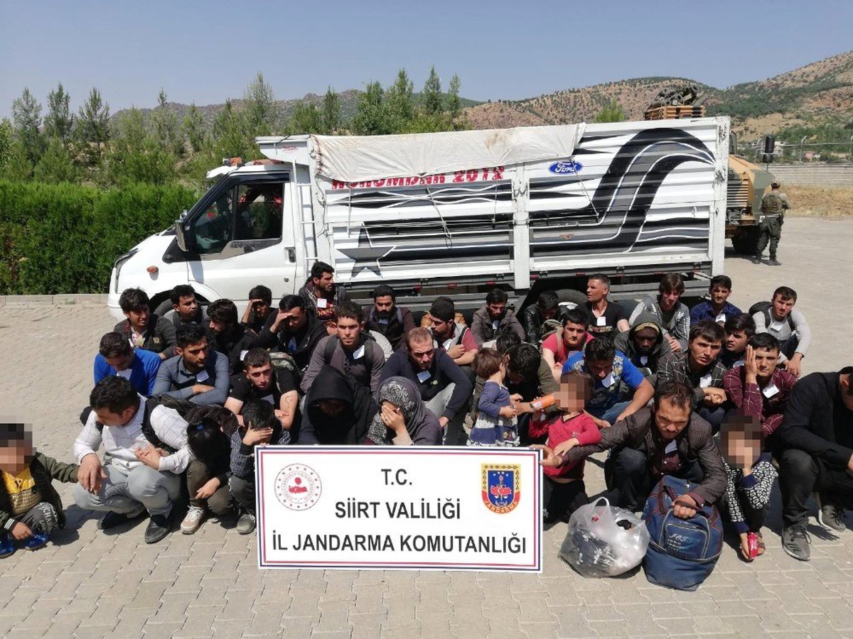 Siirt\'te 40 düzensiz göçmen yakalandı