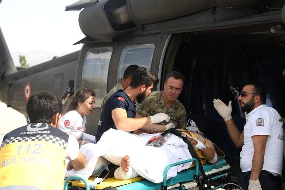 Silopi\'de kazazede askeri helikopterle hastaneye sevk edildi