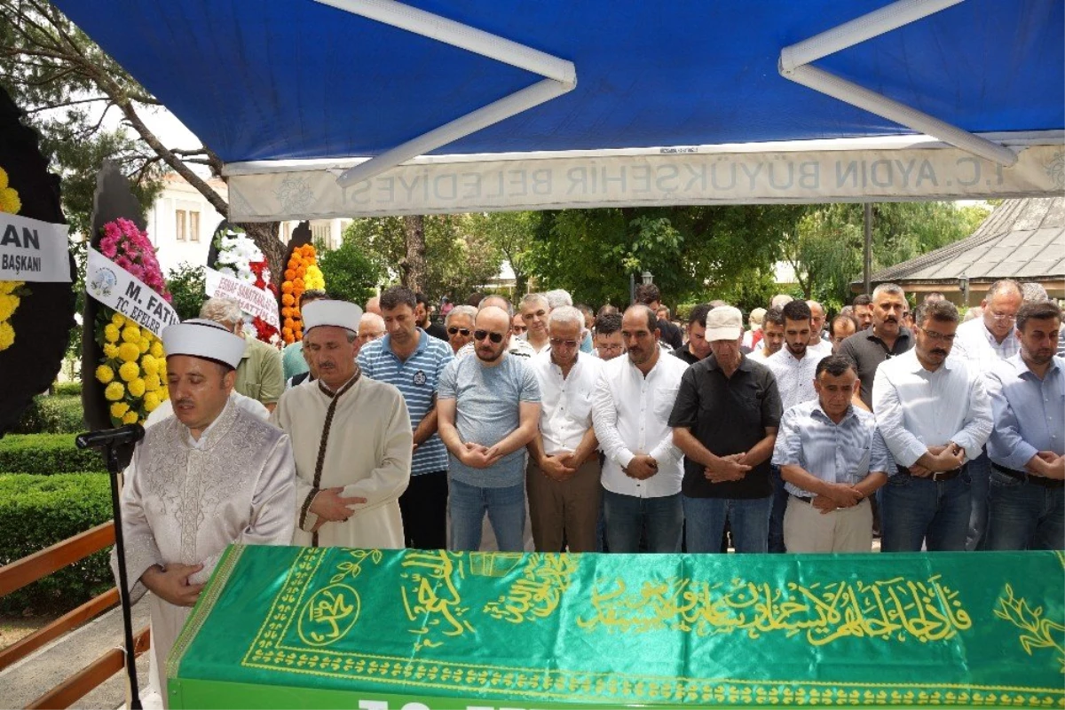 Aydın\'da Muhammed Mursi için gıyabi cenaze namazı kılındı