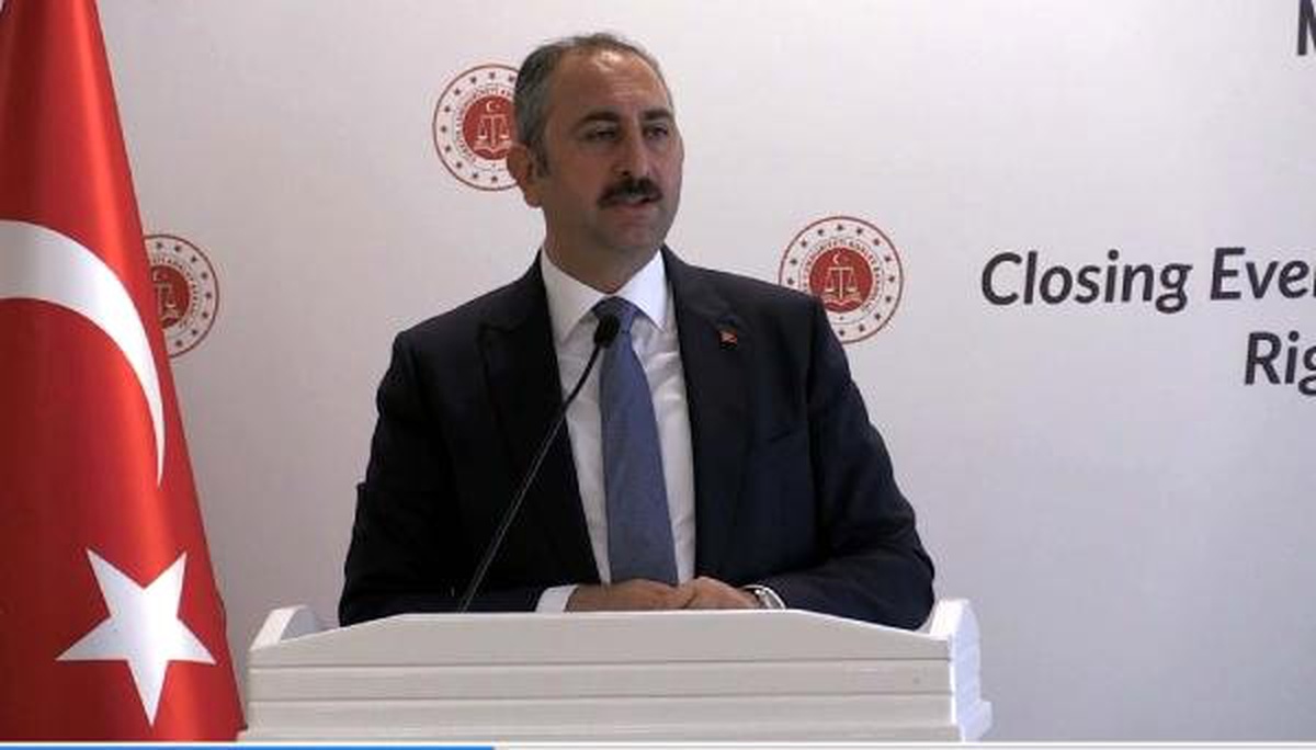 Bakan Gül: Yargının \'pardon\' deme lüksü yoktur