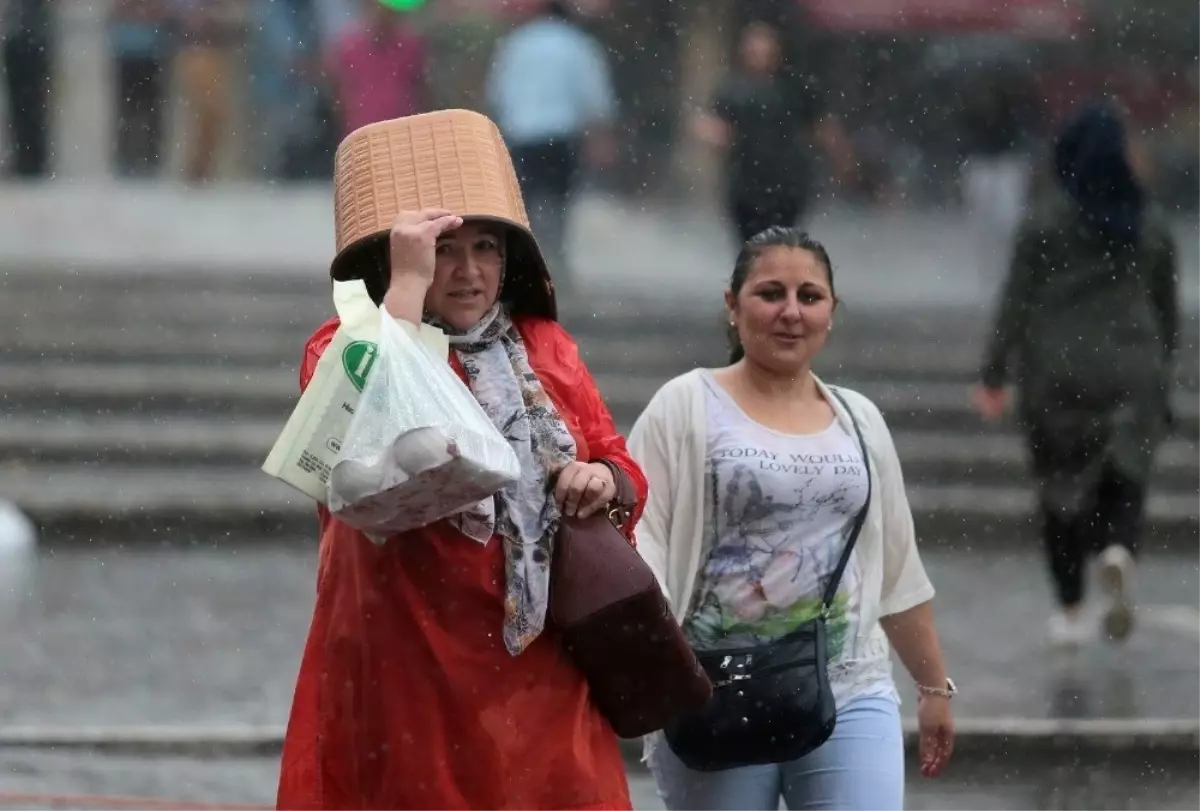 Bursa\'da sağanak yağış zor anlar yaşattı