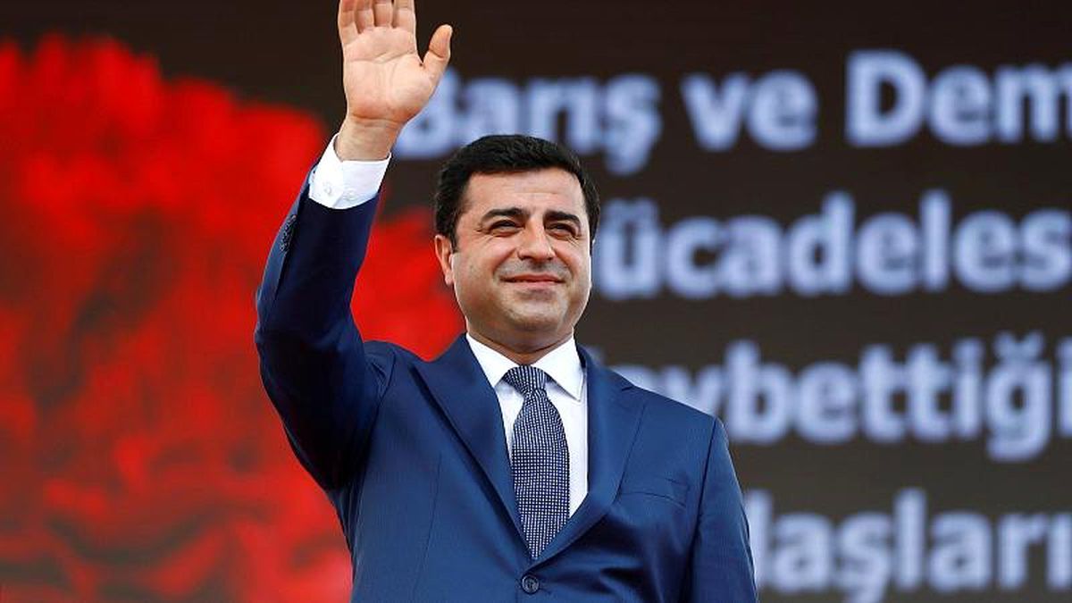 Demirtaş\'tan İstanbul seçimlerinde İmamoğlu\'na destek çağrısı