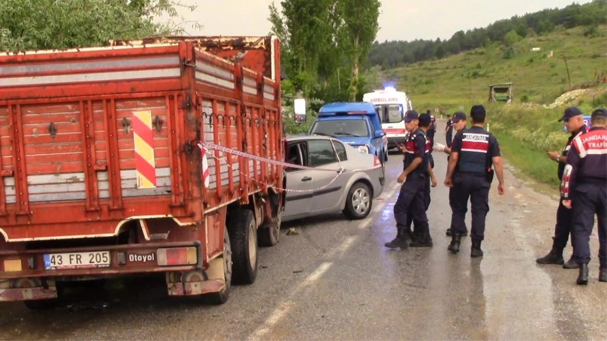 Emet\'e trafik kazası: 1 ölü 5 yaralı