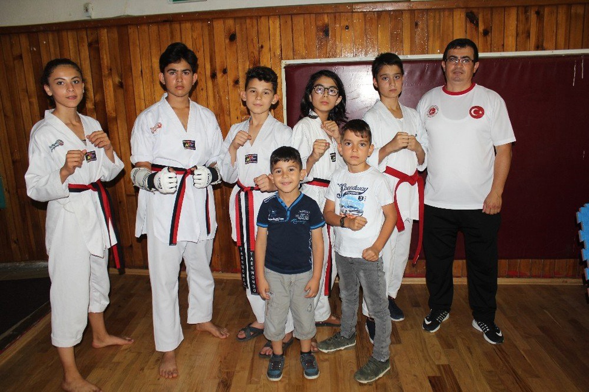 Muğla\'da Yıldızlar ve Ümitler Taekwondo İl Şampiyonası yapıldı