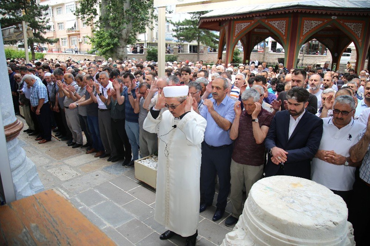 Muhammed Mursi için Tokat\'ta gıyabi cenaze namazı