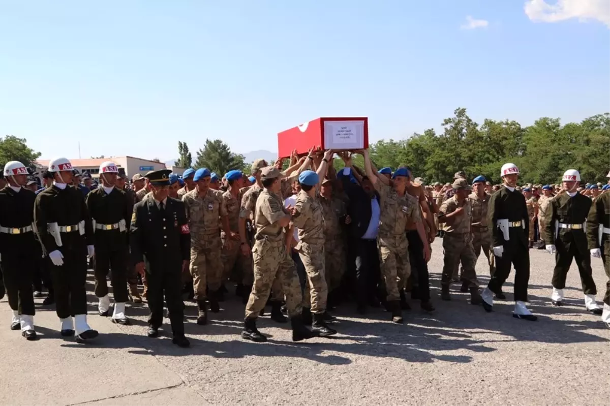 Teröristlerin 4 yıl önce kaçırdığı Uzman Çavuş Polat\'ın naaşına ulaşıldı