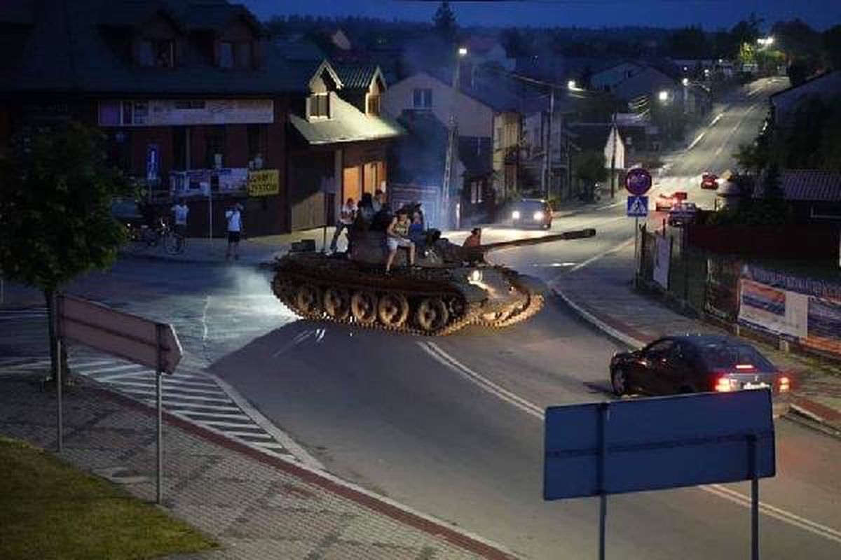 Alkollü tank sürücüsünü polis durdurdu