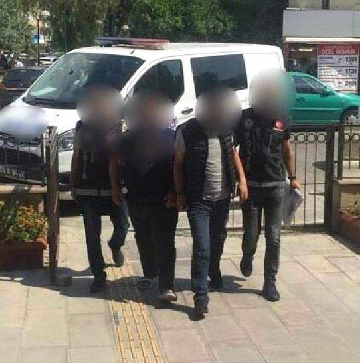 Aydın\'da uyuşturucu operasyonu: 3 tutuklama