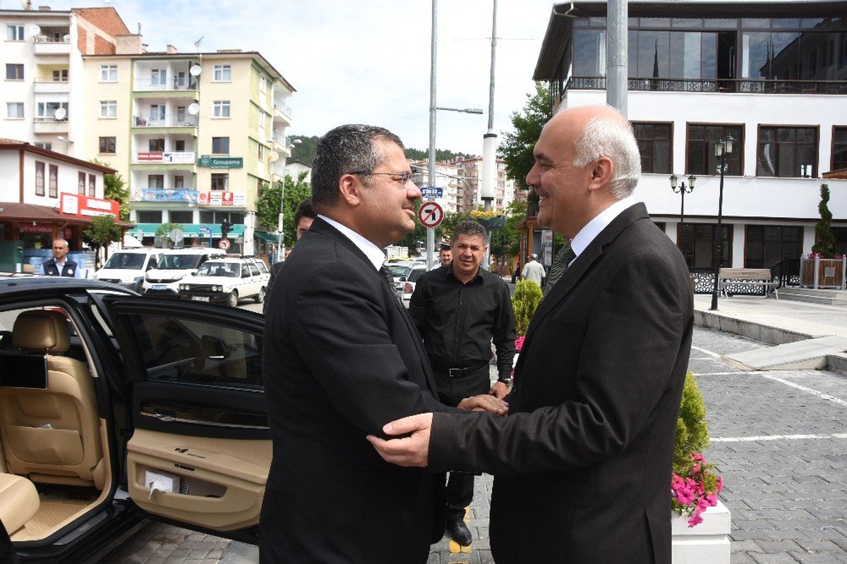 Azerbaycan Büyükelçisi\'nden Kızılcahamam Belediye Başkanı Acar\'a ziyaret
