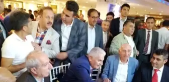 Binali Yıldırım: 'Rakibim CHP adayı hala kendini Belediye Başkanı zannediyor'