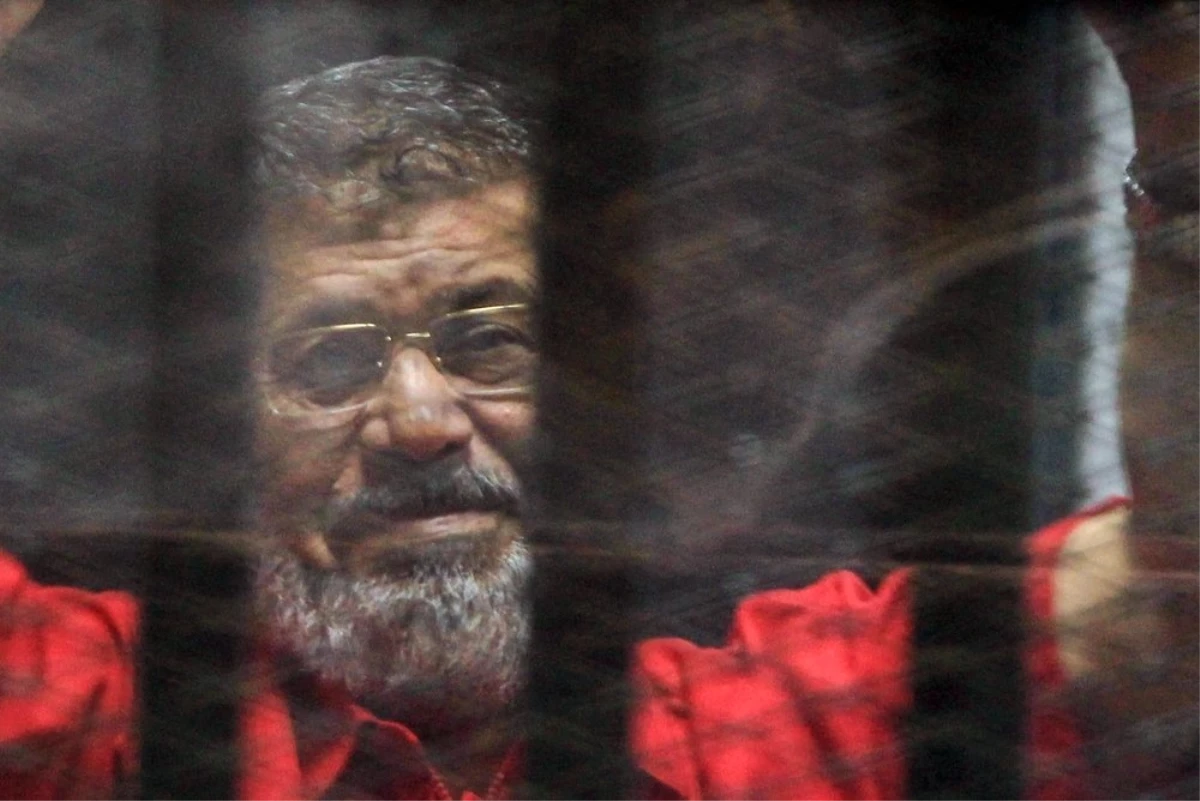 Bozdağ: "Mursi kasten öldürüldü mü?"