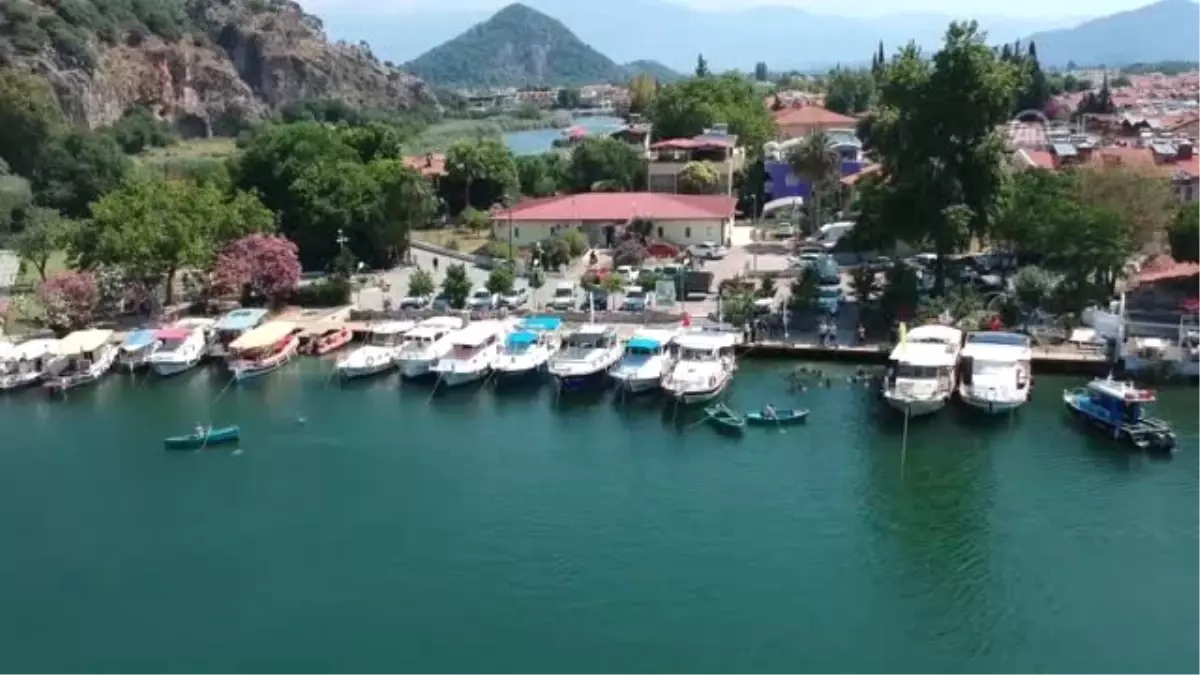 Dalyan Kanalı ve Köyceğiz Gölü\'nden 20 traktör atık çıktı