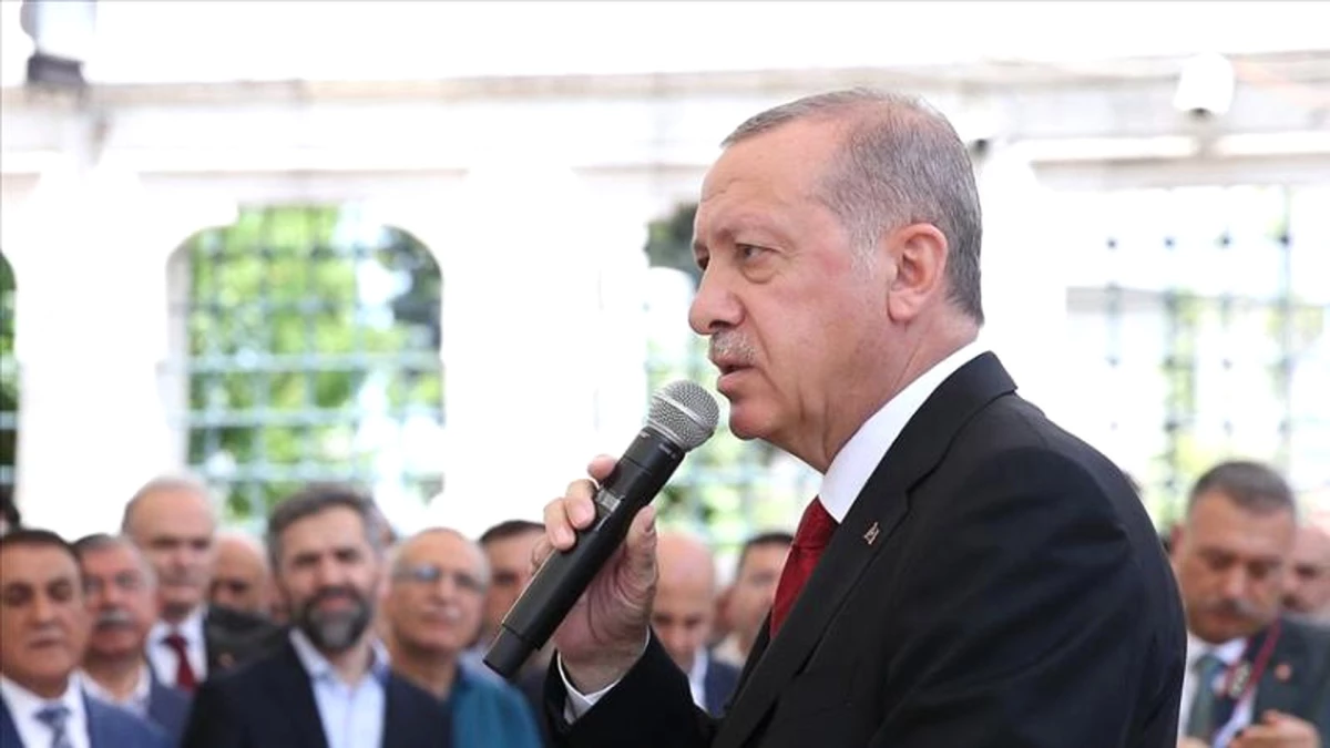 Erdoğan Mursi\'nin Gıyabında Kılınan Namaza Katıldı: Normal Bir Ölüm Olduğuna İnancım Yok