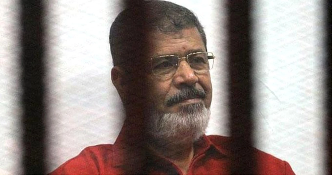 İngiliz basını Mursi\'ye 20 dakika boyunca müdahale edilmediğini iddia etti