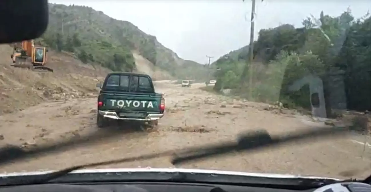 Isparta sağanak yağmura teslim